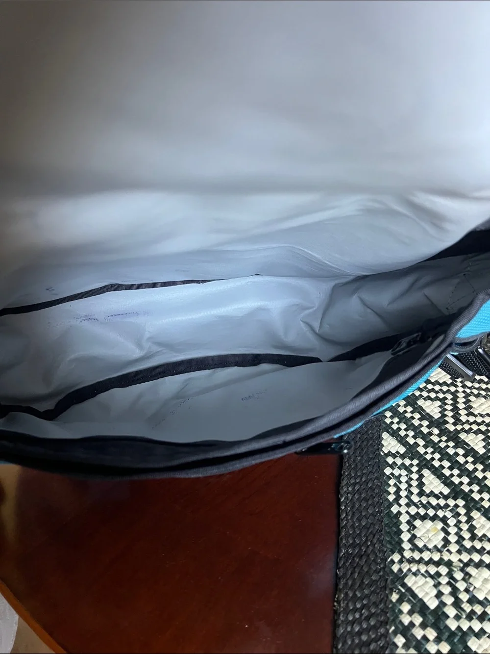Timbuk2 Light Blue and Black Messenger Bag. Pre-owned. See notes.